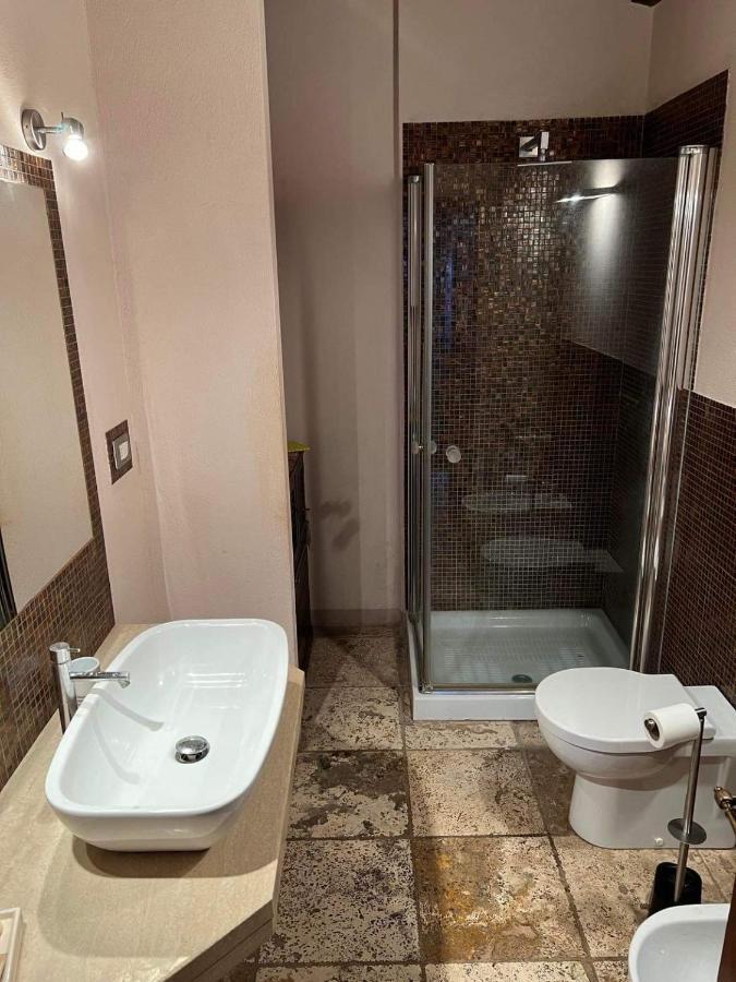 كامبيليا ماريتيما La Piazzetta Toscana B&B المظهر الخارجي الصورة