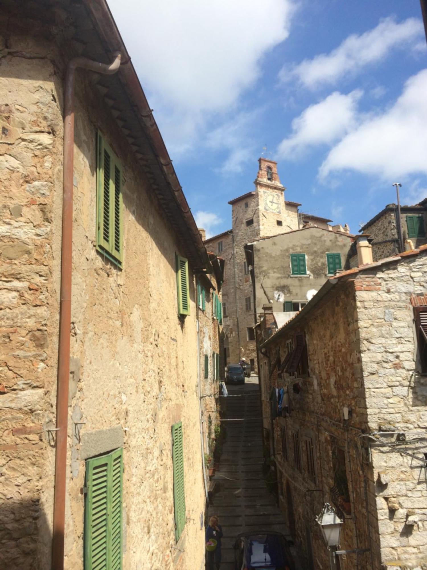 كامبيليا ماريتيما La Piazzetta Toscana B&B المظهر الخارجي الصورة